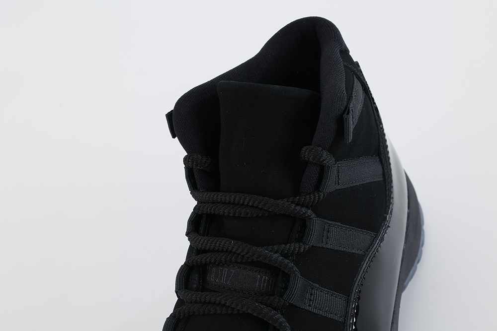 air jordan 11 retro ‘cap and gown’ replica