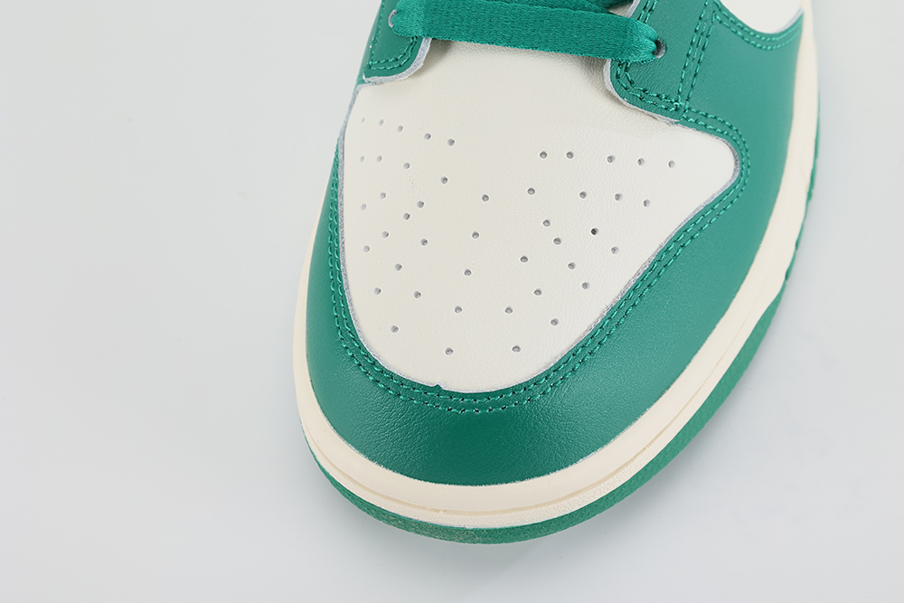 dunk low se lottery pack – malachite replica