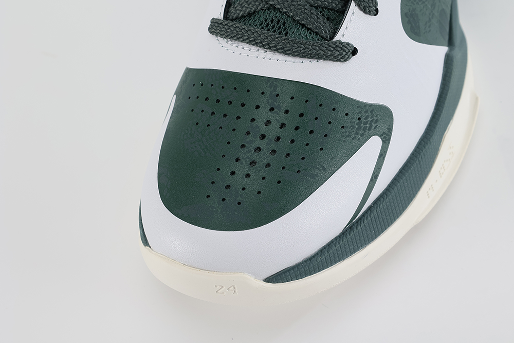 zoom kobe 5 protro ‘eybl’ replica