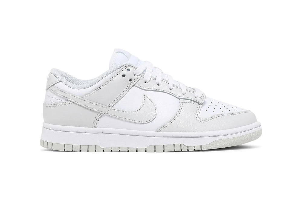 dunk low ‘photon dust’ replica