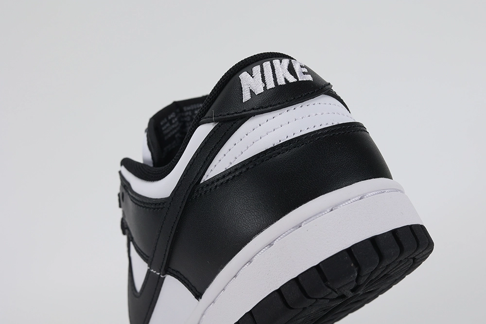dunk low black white replica