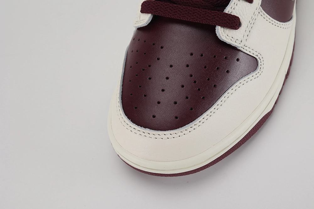 dunk low premium ‘valentine’s day’ replica