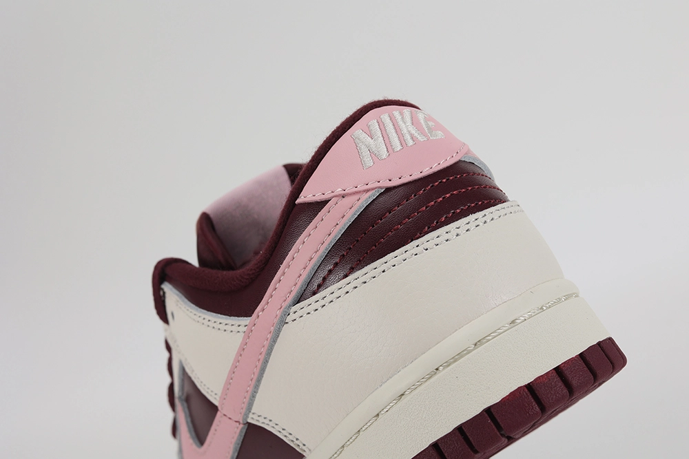 dunk low premium ‘valentine’s day’ replica