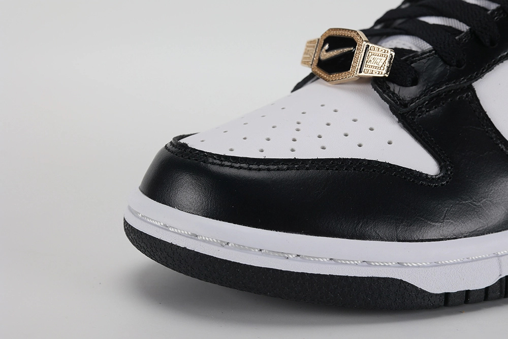 dunk low se world champ replica