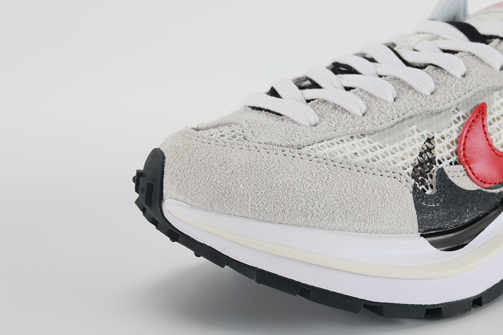 sacai x nk vaporwaffle ‘sail’ replica