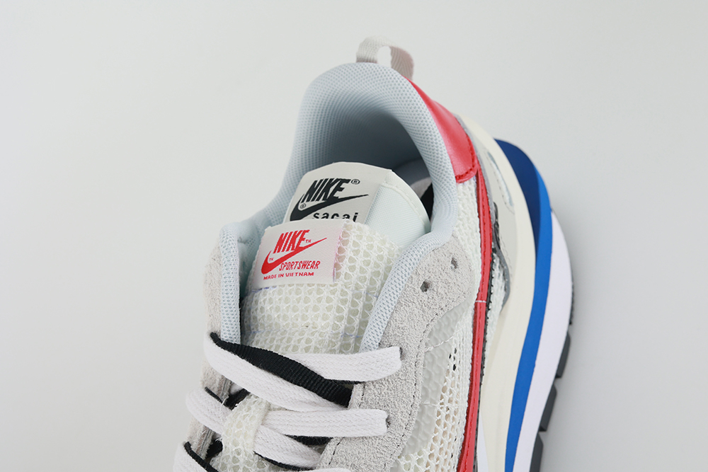 sacai x nk vaporwaffle ‘sail’ replica