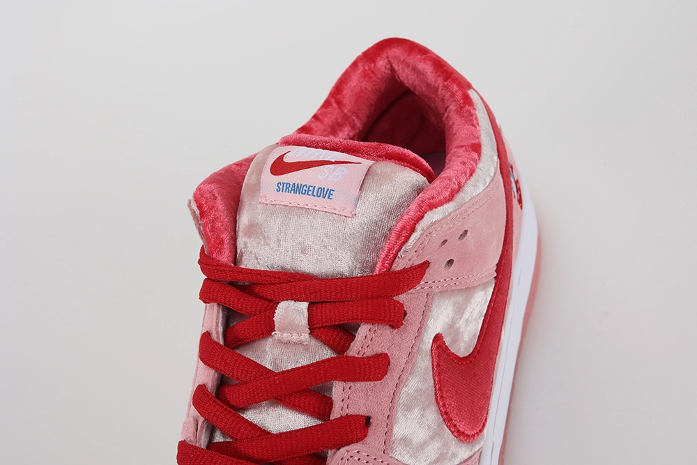 strangelove x dunk low sb valentine’s day’ special box replica