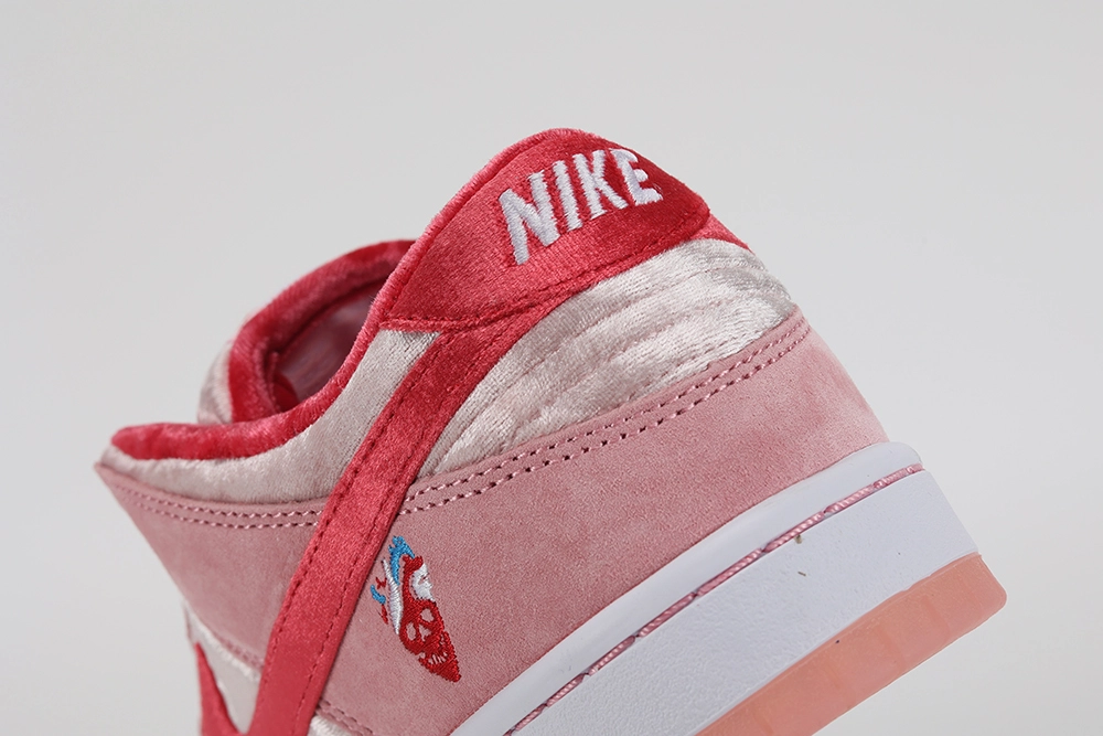 strangelove x dunk low sb valentine’s day’ special box replica