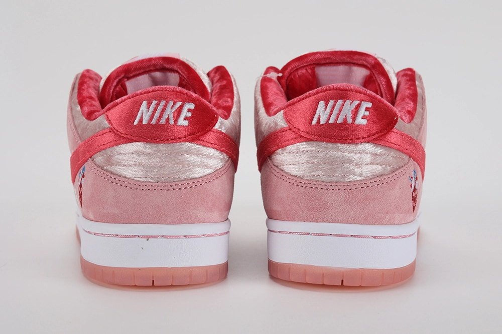 strangelove x dunk low sb valentine’s day’ special box replica