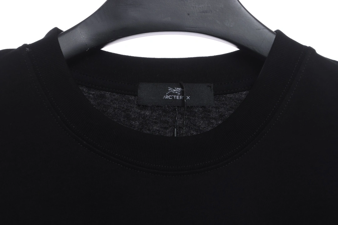 large compass print t-shirts