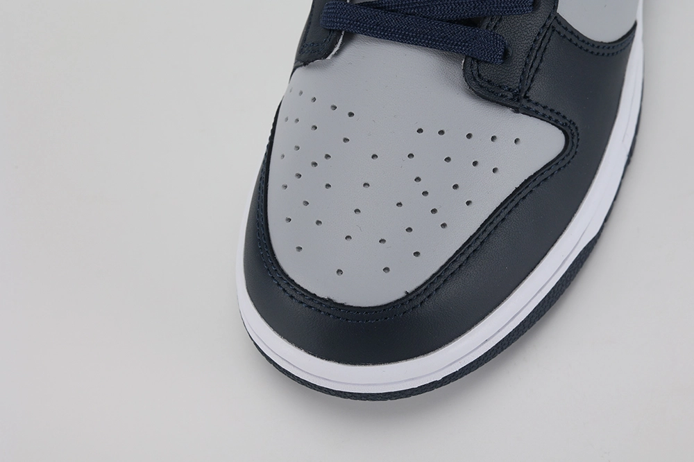 dunk low ‘georgetown’ replica