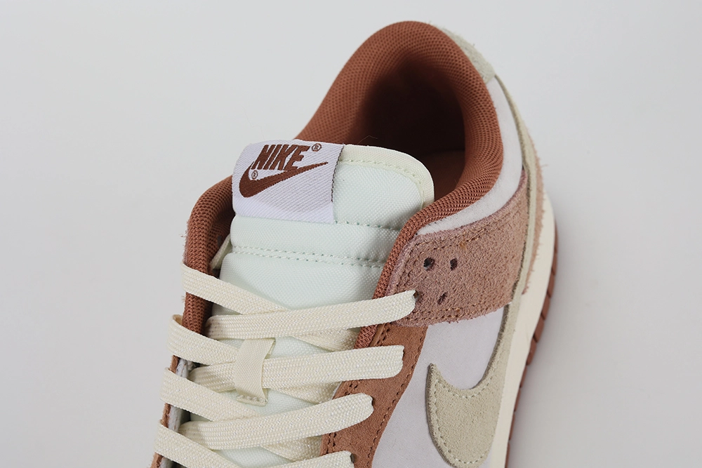 dunk low premium ‘medium curry’ replica