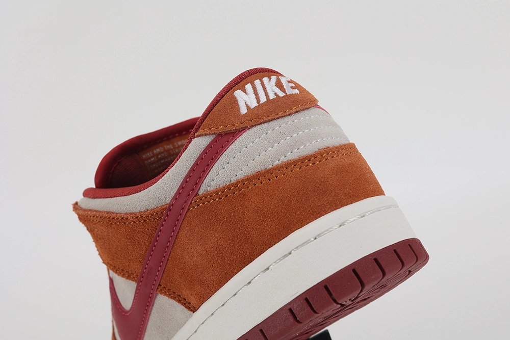 dunk low pro sb ‘dark russet’ replica