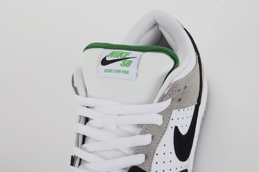 dunk low sb ‘chlorophyll’ replica