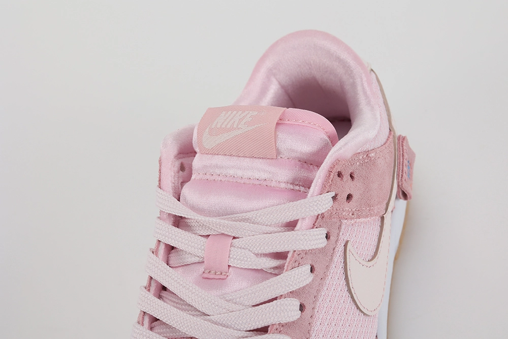 dunk low ‘teddy bear – light soft pink’ replica