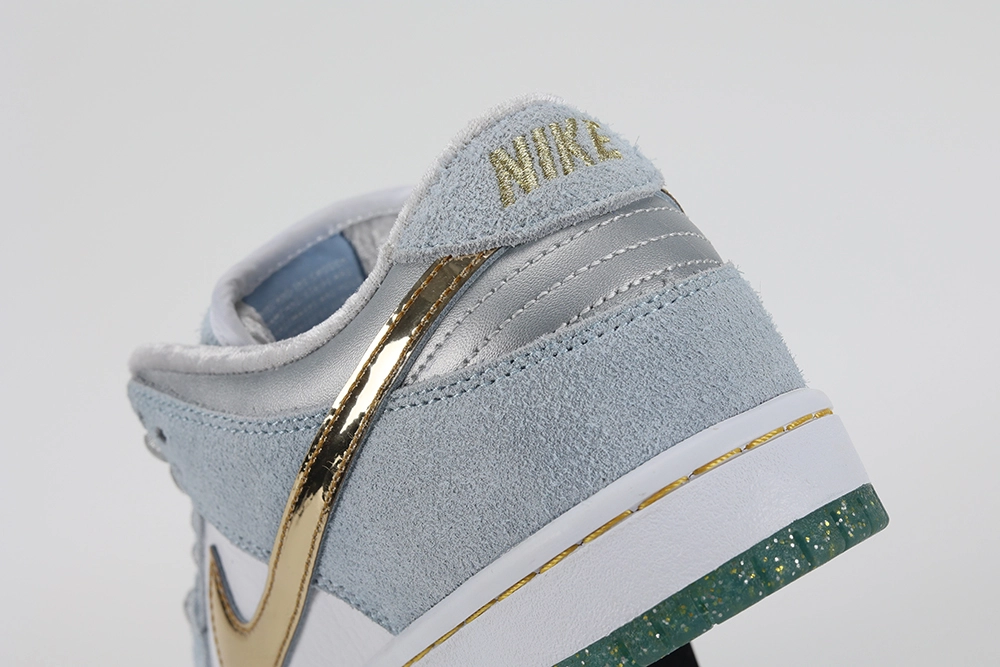 sean cliver x dunk low sb ‘holiday special’ replica