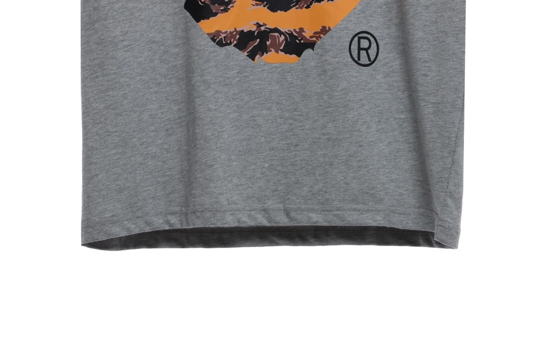 mountain peak print short sleeve