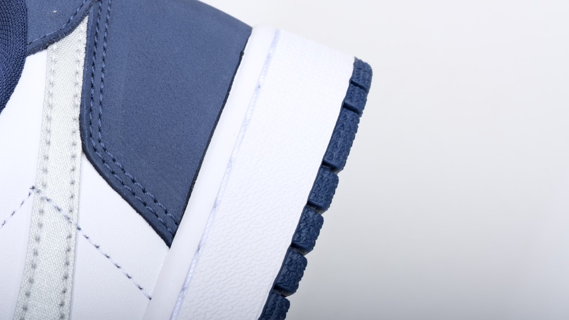 eric koston x air jordan reps 1 low sb ‘midnight navy’
