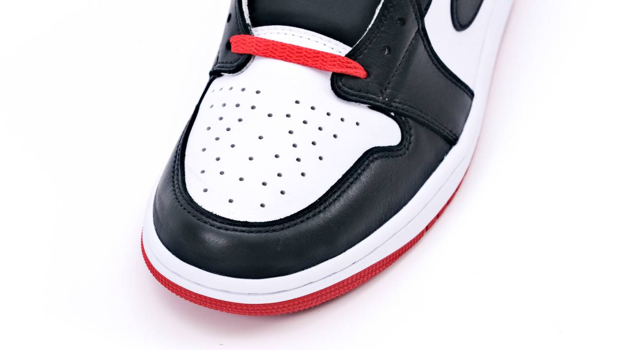 air jordan 1 retro low og ‘black toe’replica