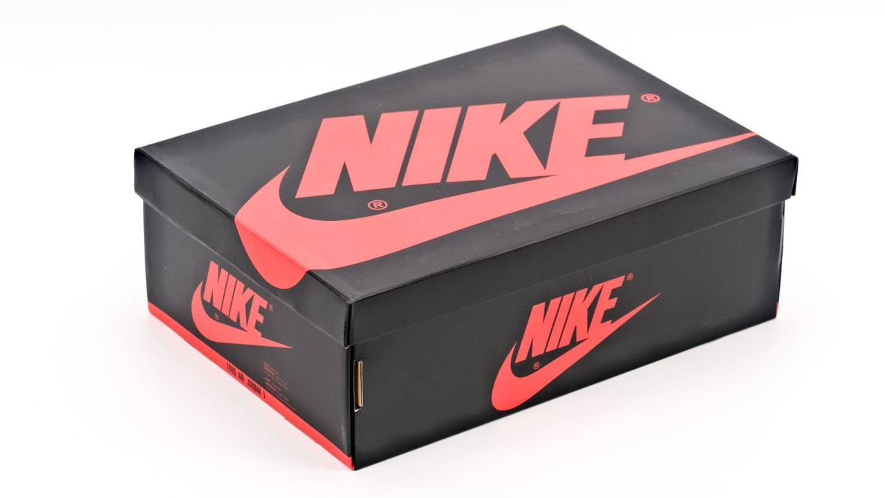 air jordan 1 retro low og ‘black toe’replica