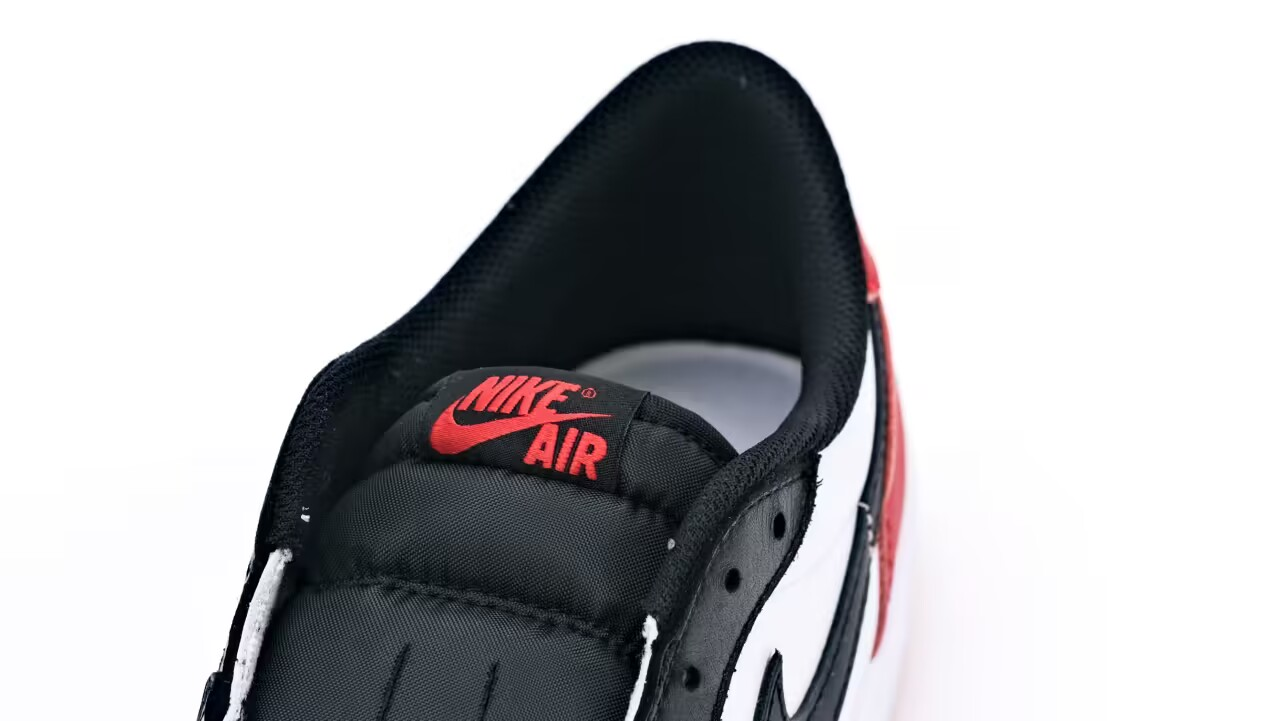 air jordan 1 retro low og ‘black toe’replica