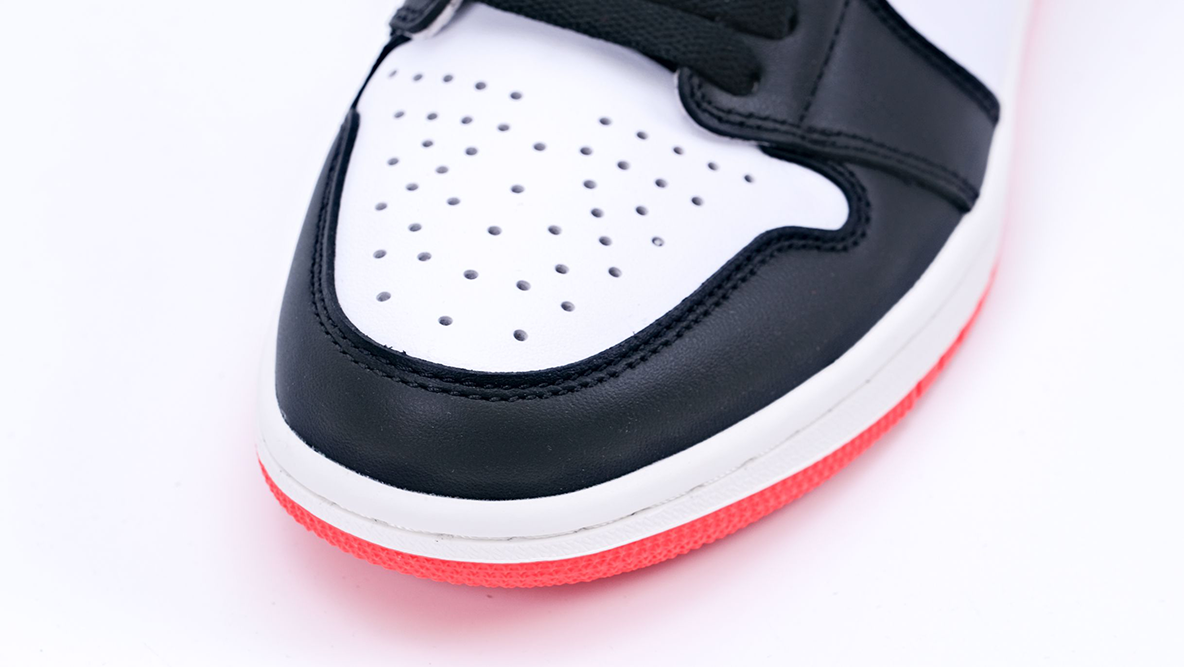 air jordan 1 retro high og ‘best hand in the game – track red’ replica