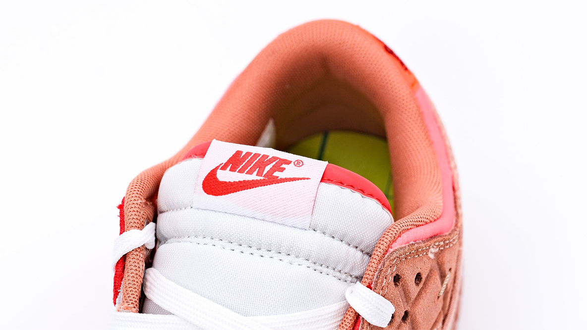 clot x dunk low sp ‘what the’ with trading card replica