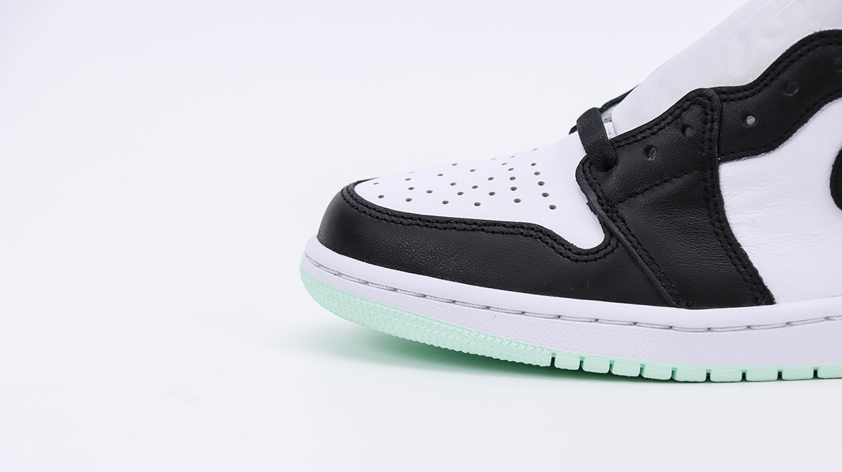 air jordan 1 retro high og nrg ‘igloo’ replica