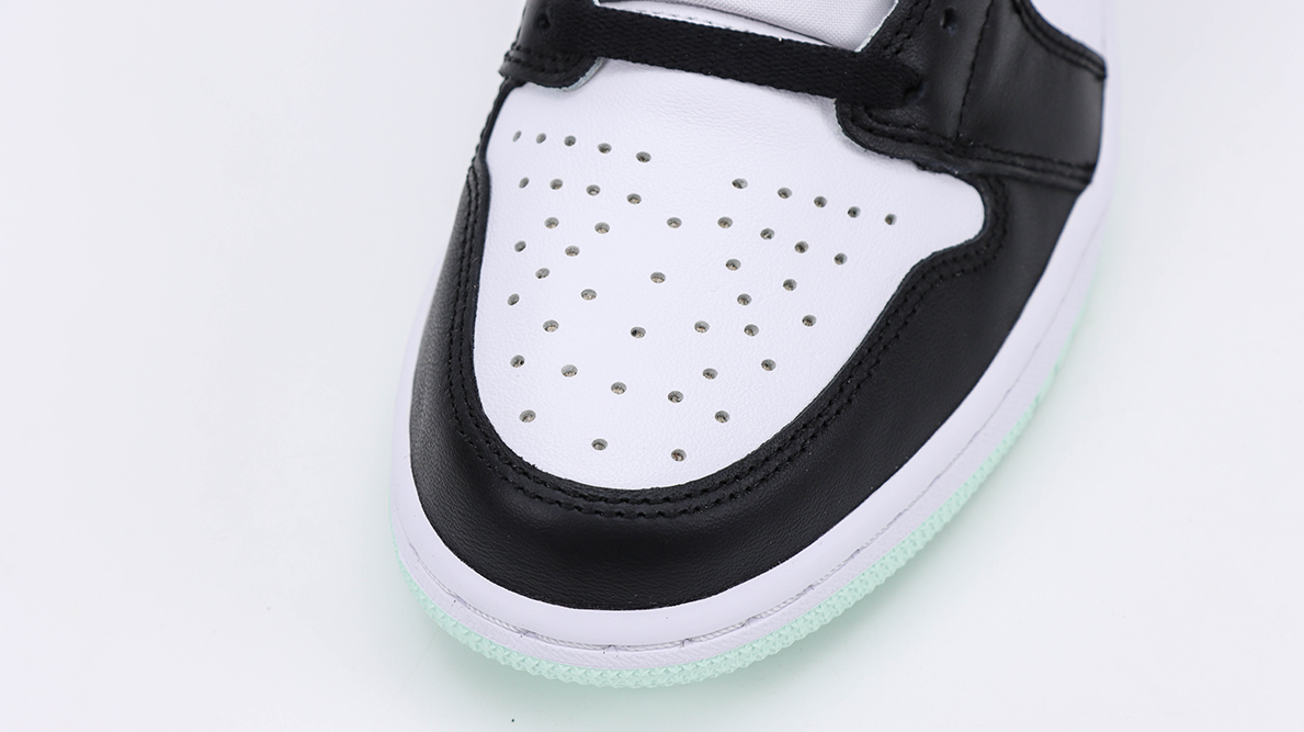 air jordan 1 retro high og nrg ‘igloo’ replica