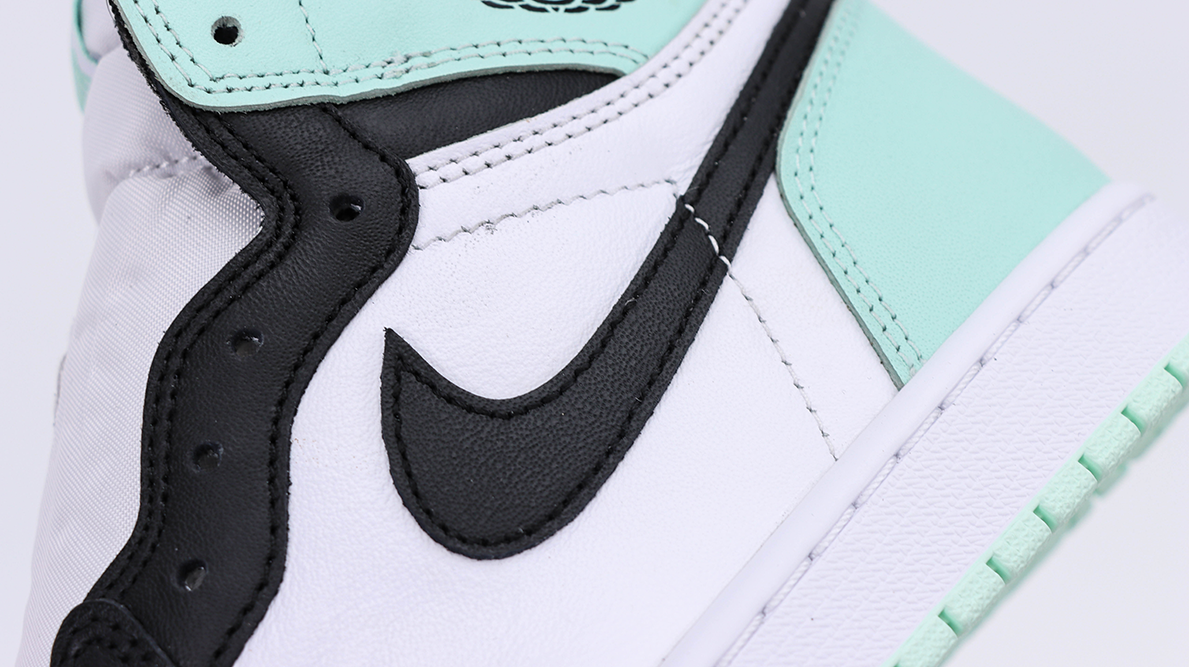 air jordan 1 retro high og nrg ‘igloo’ replica
