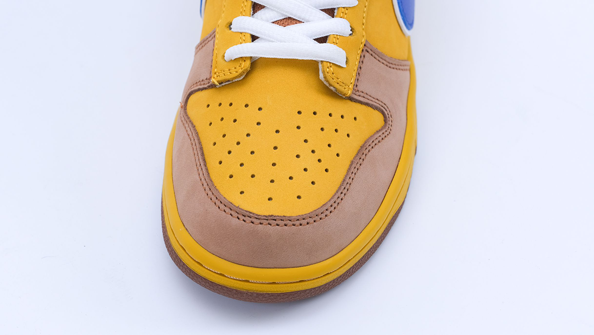 dunk low sb premium ‘newcastle brown ale’ replica