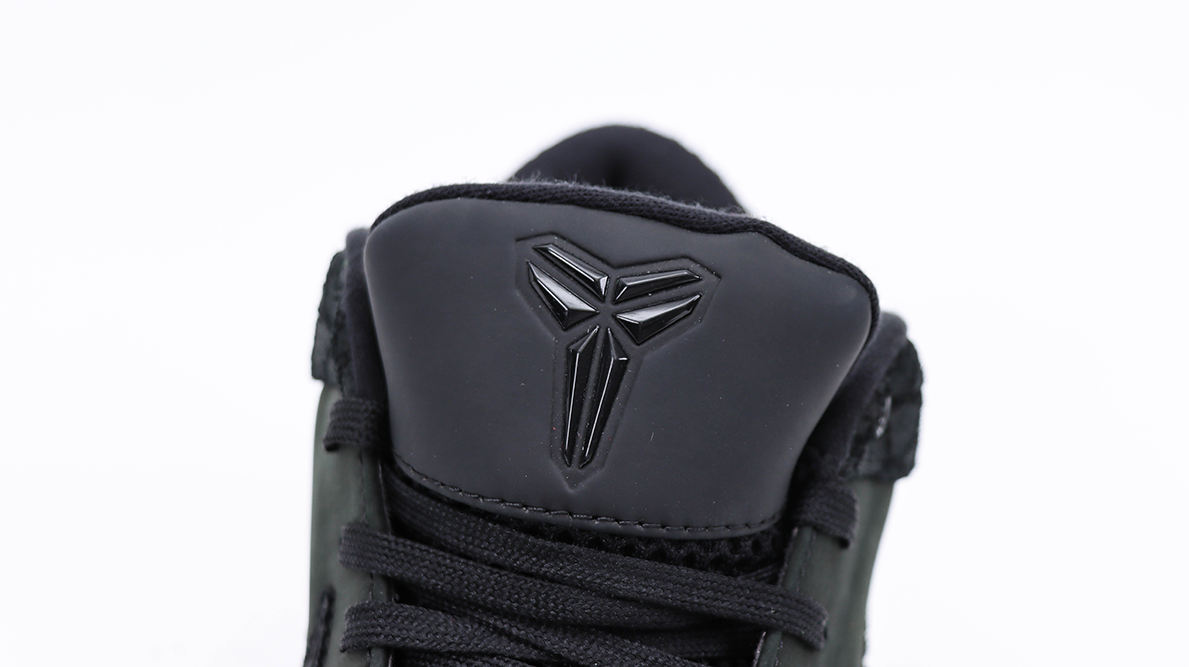 zoom kobe 4 protro ‘gift of mamba’ replica