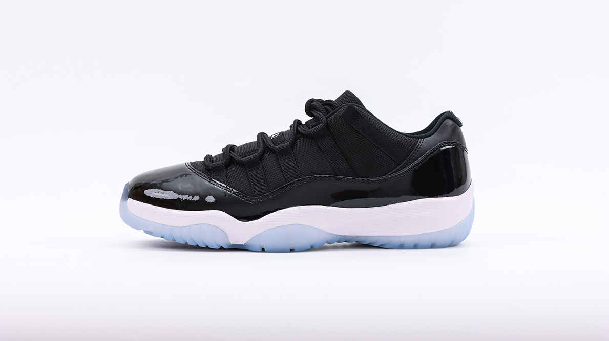air jordan 11 retro low ‘space jam’ replica