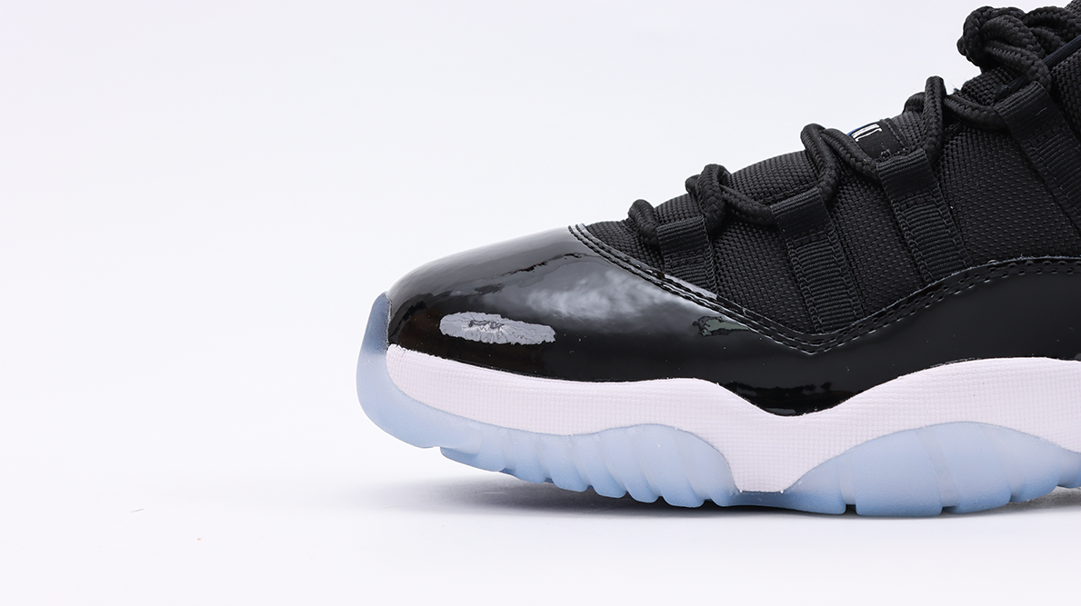 air jordan 11 retro low ‘space jam’ replica