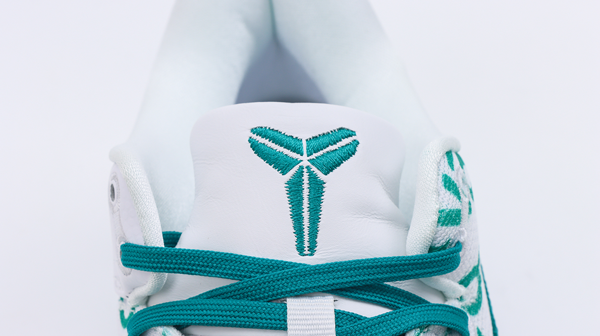 kobe 8 protro “radiant emerald” replica
