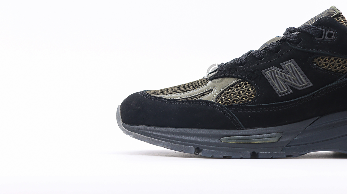 stone island x 991v2 made in england “black” replica