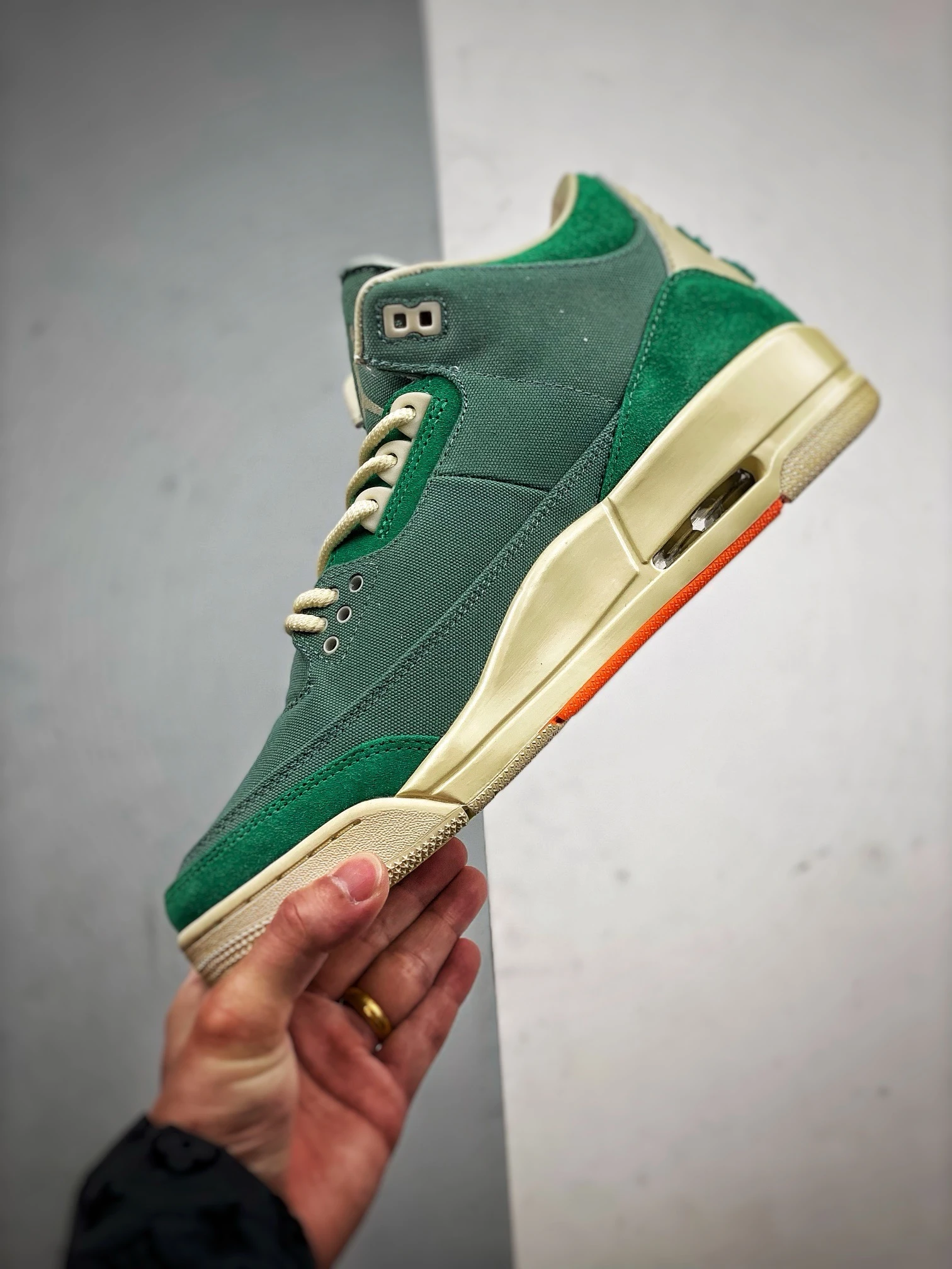jordan 3 nina Ch*el abney bicoastal
