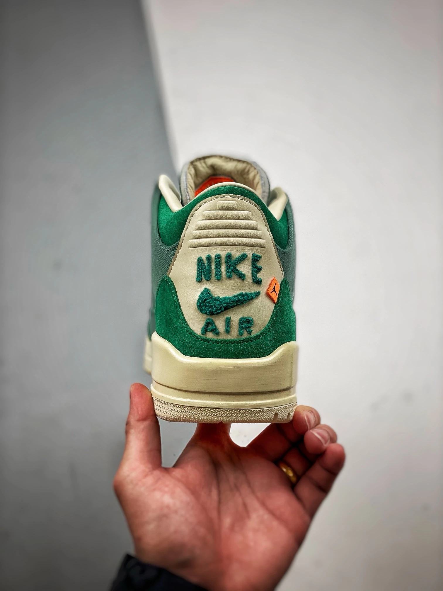 jordan 3 nina Ch*el abney bicoastal
