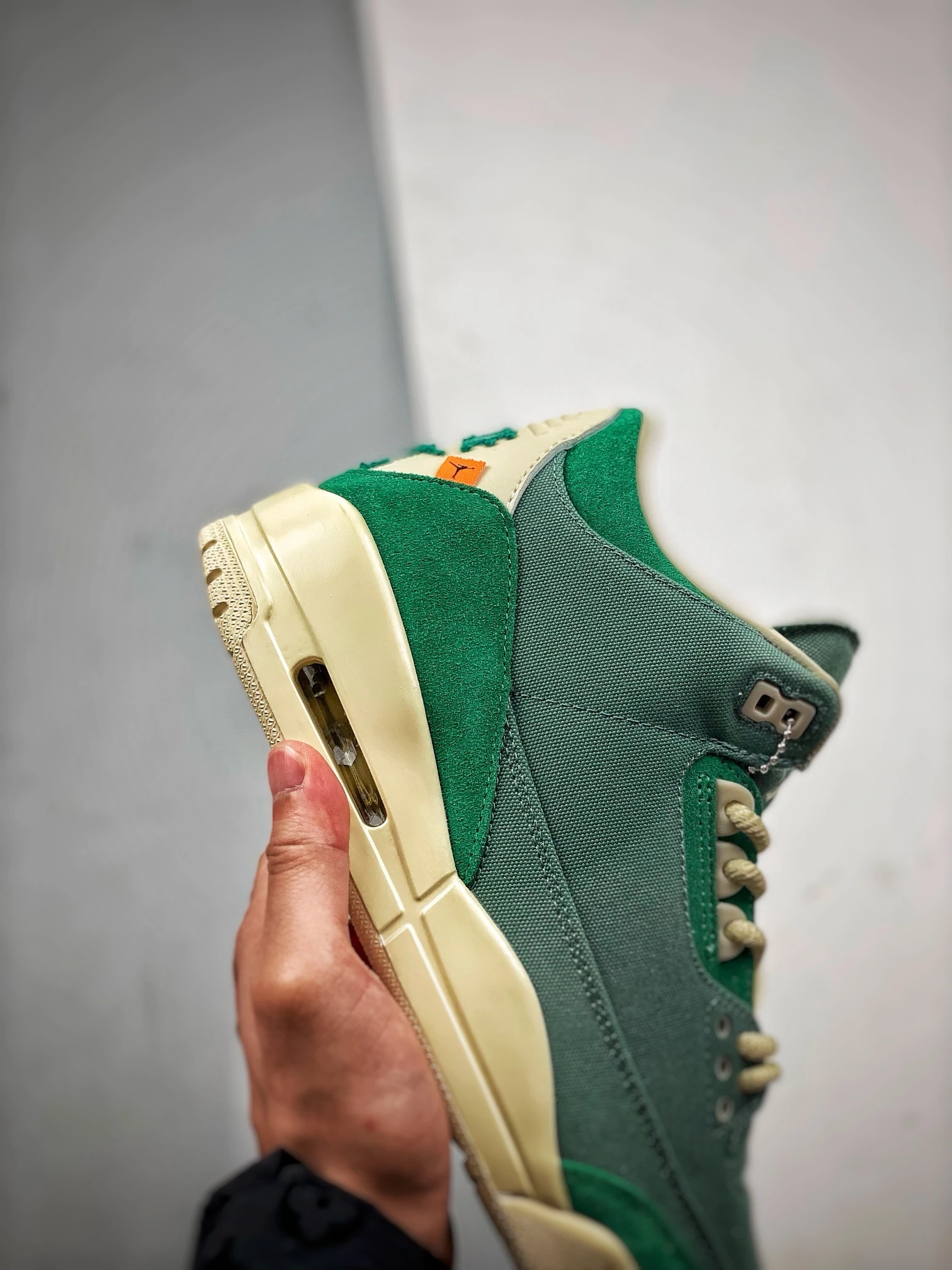 jordan 3 nina Ch*el abney bicoastal