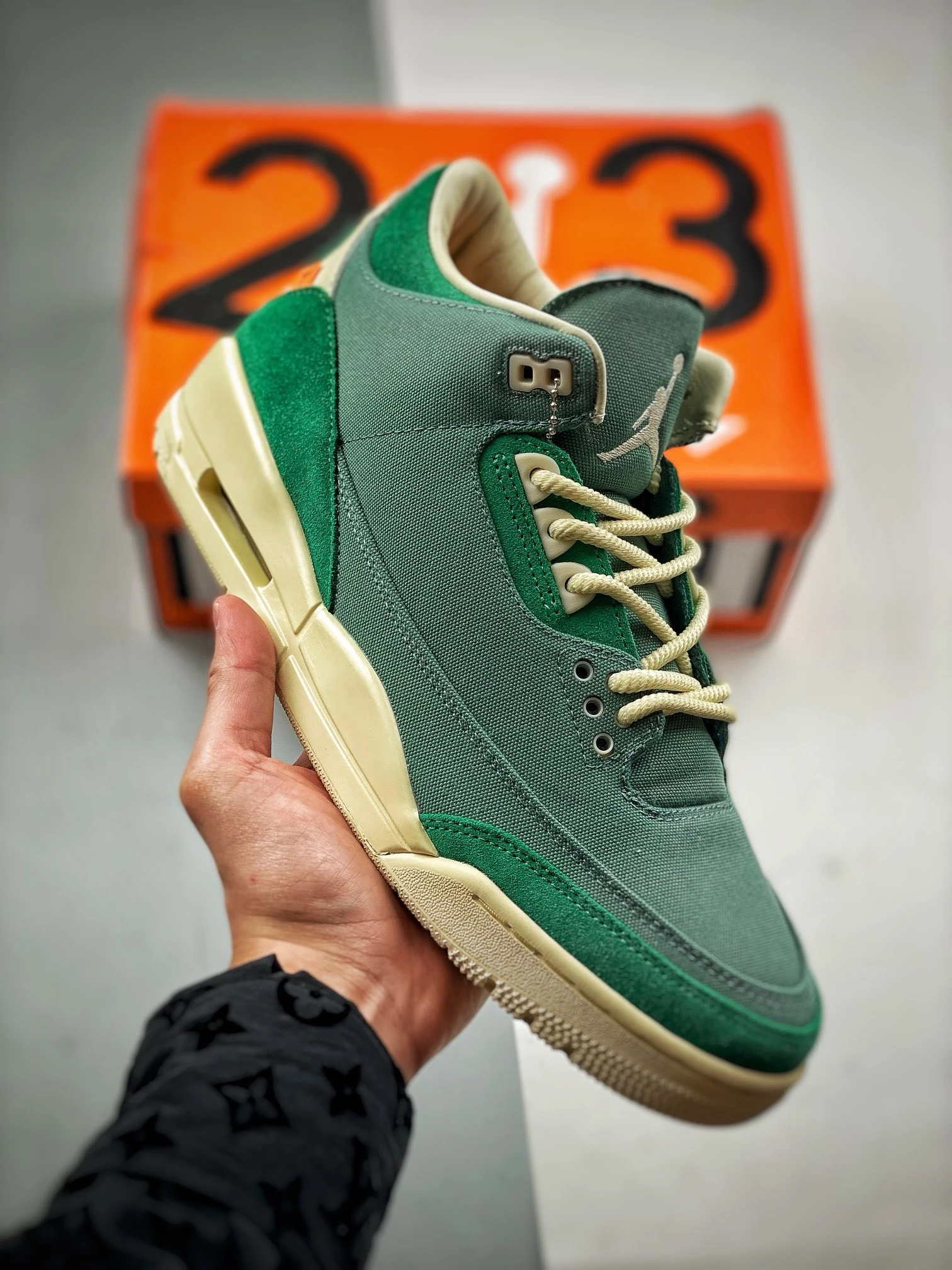 jordan 3 nina Ch*el abney bicoastal