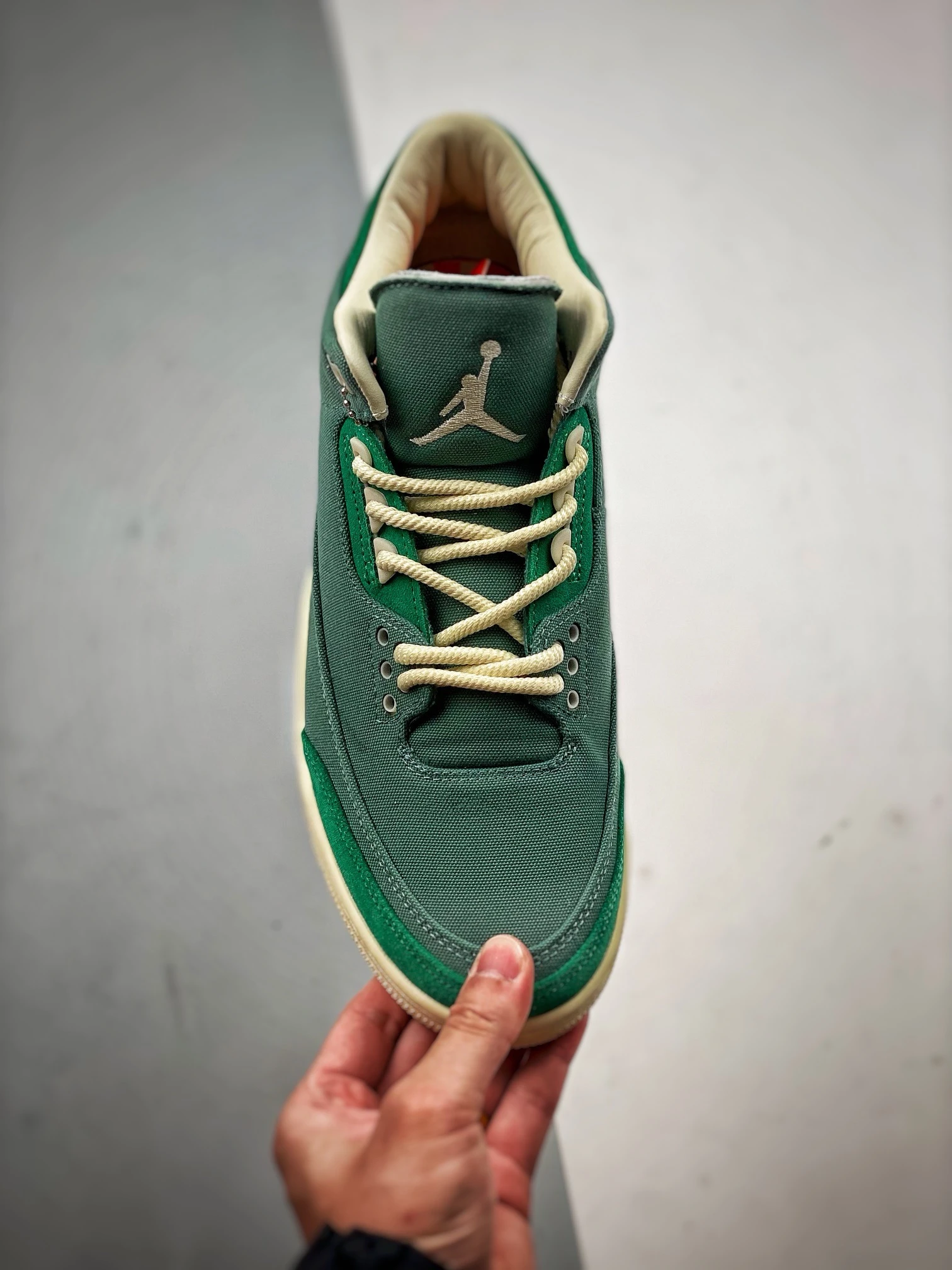 jordan 3 nina Ch*el abney bicoastal