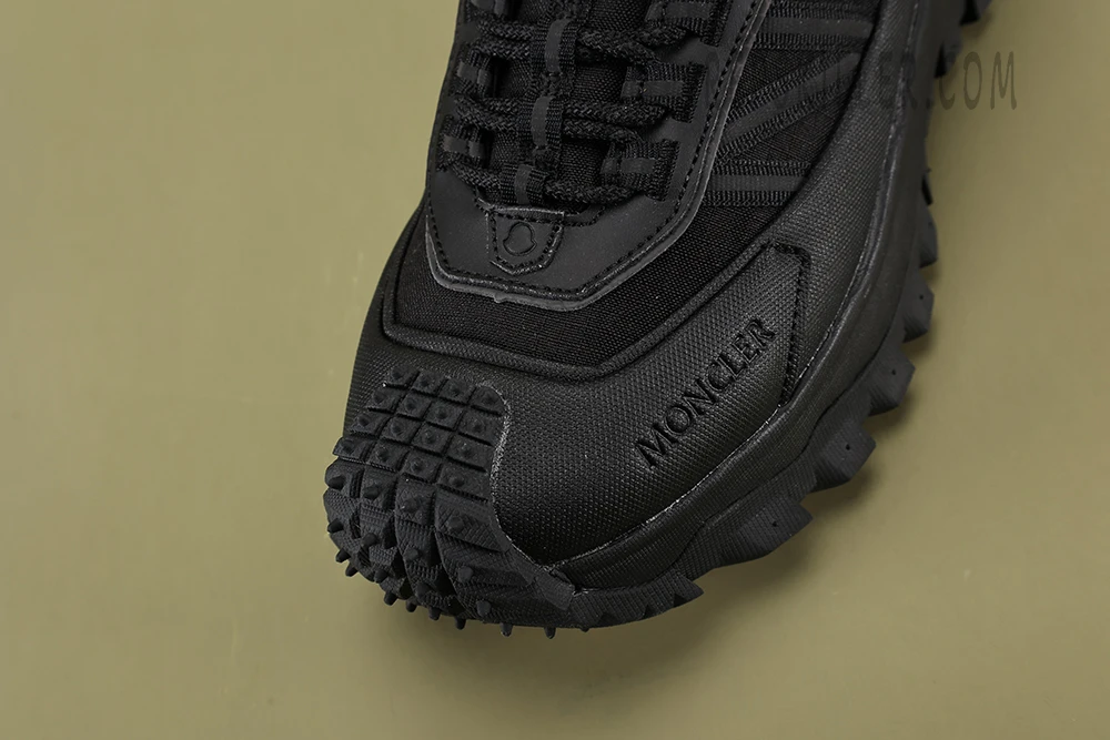 moncler trailgrip gtx low black