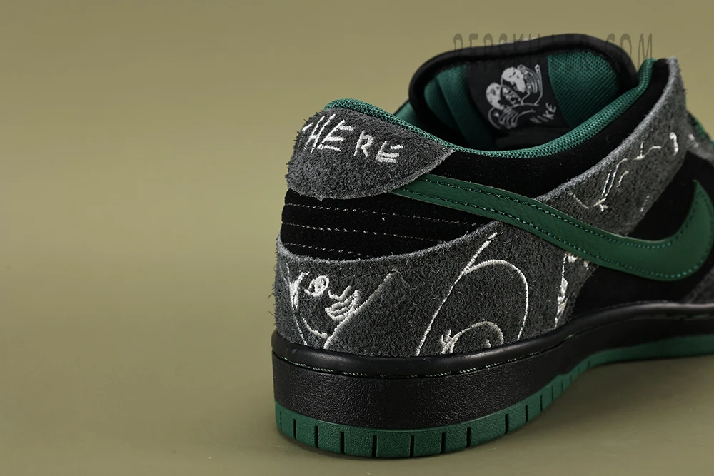 there skateboards x sb dunk low