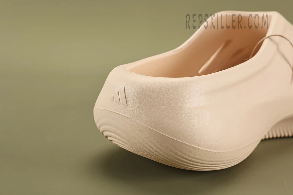 adifom iiinfinity mule crystal sand reps