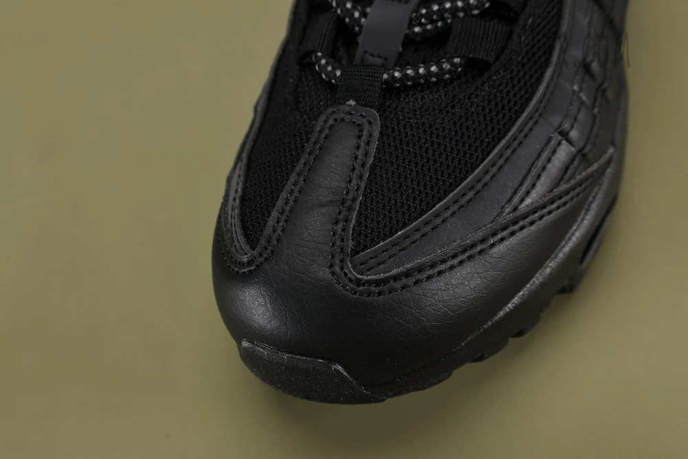 n1ke air max 95 black laser blue